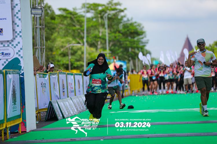 Race photo from Arutmin Borneo Run 2024