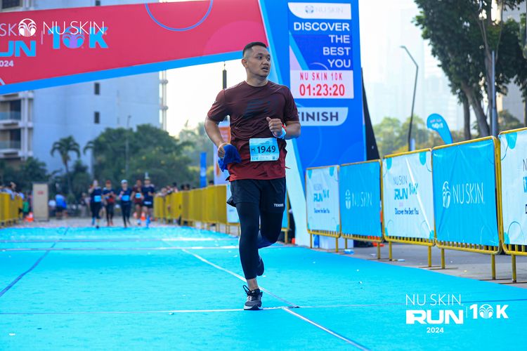 Race photo from Nu Skin Run 10K