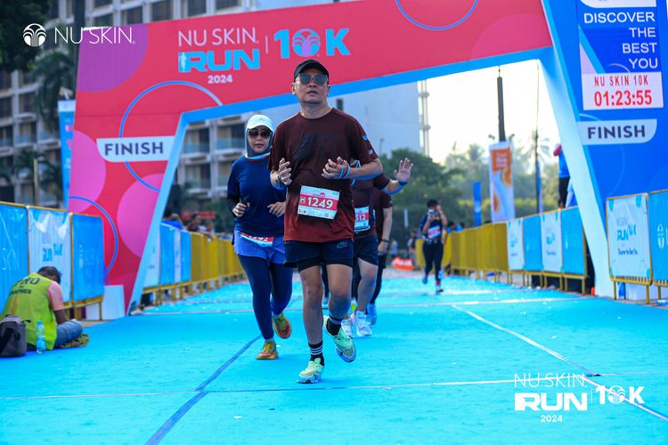 Race photo from Nu Skin Run 10K