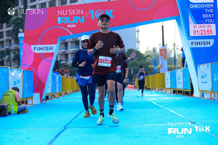 Race photo from Nu Skin Run 10K