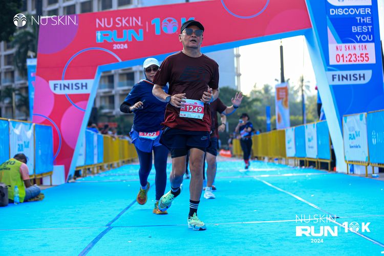 Race photo from Nu Skin Run 10K