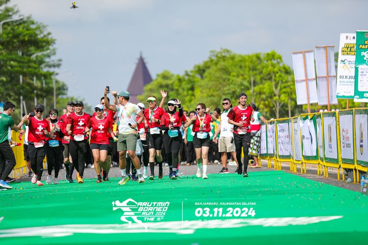 Race photo from Arutmin Borneo Run 2024