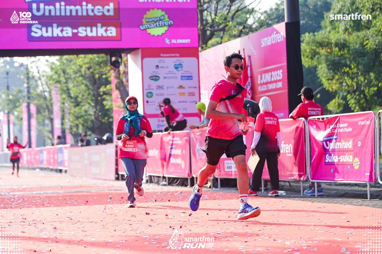 Race photo from Smartfren Run 2025 