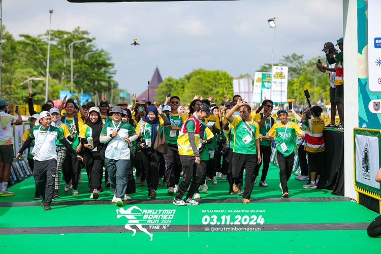 Race photo from Arutmin Borneo Run 2024