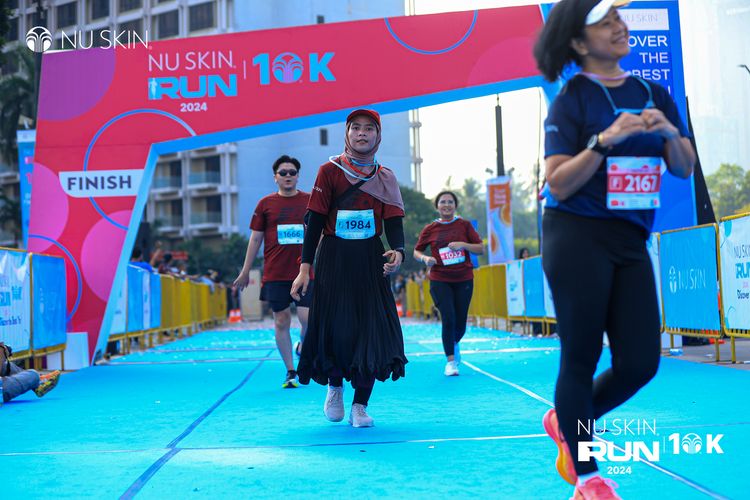Race photo from Nu Skin Run 10K