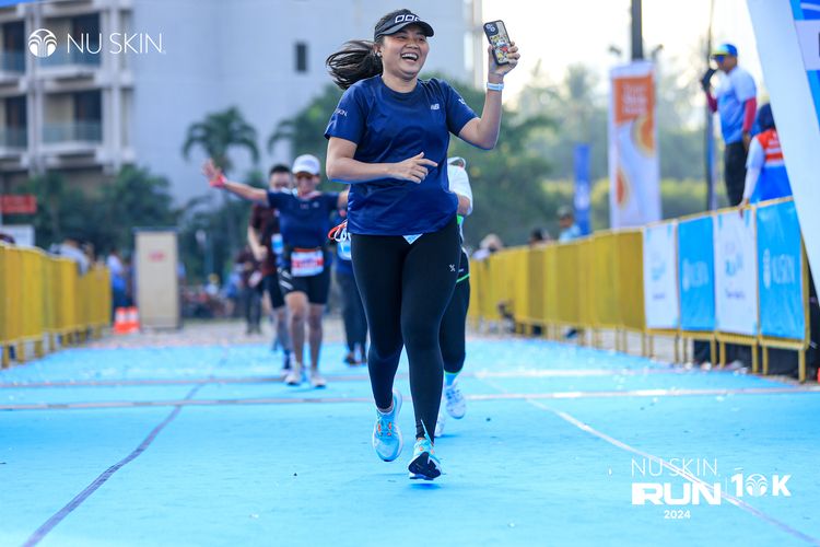 Race photo from Nu Skin Run 10K