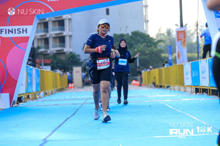 Race photo from Nu Skin Run 10K