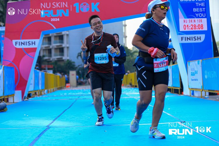 Race photo from Nu Skin Run 10K