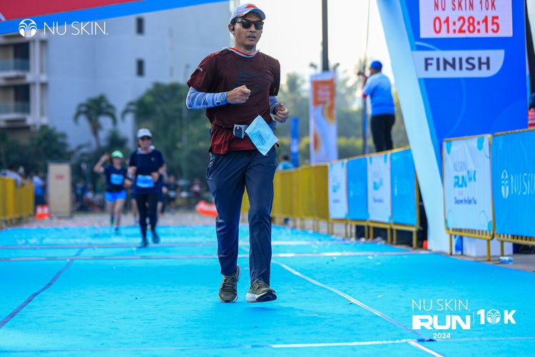 Race photo from Nu Skin Run 10K