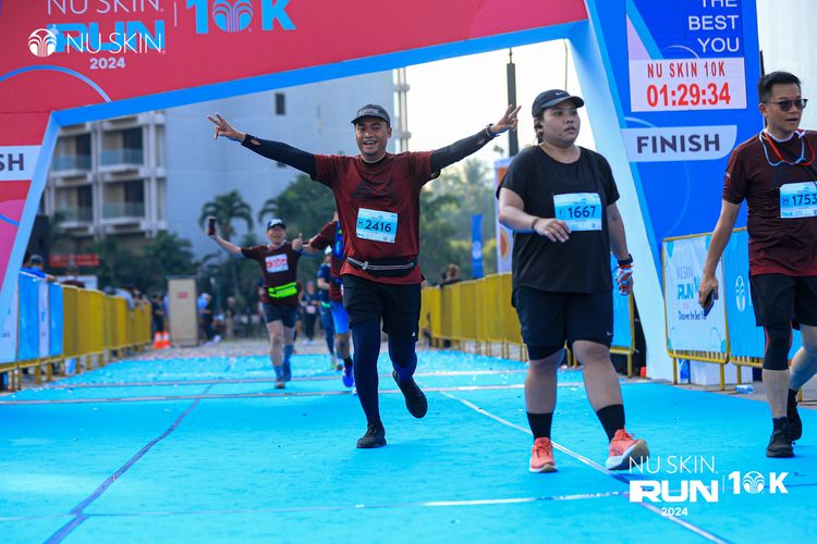 Race photo from Nu Skin Run 10K