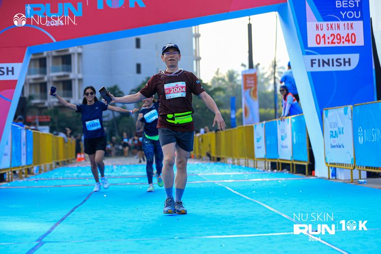 Race photo from Nu Skin Run 10K