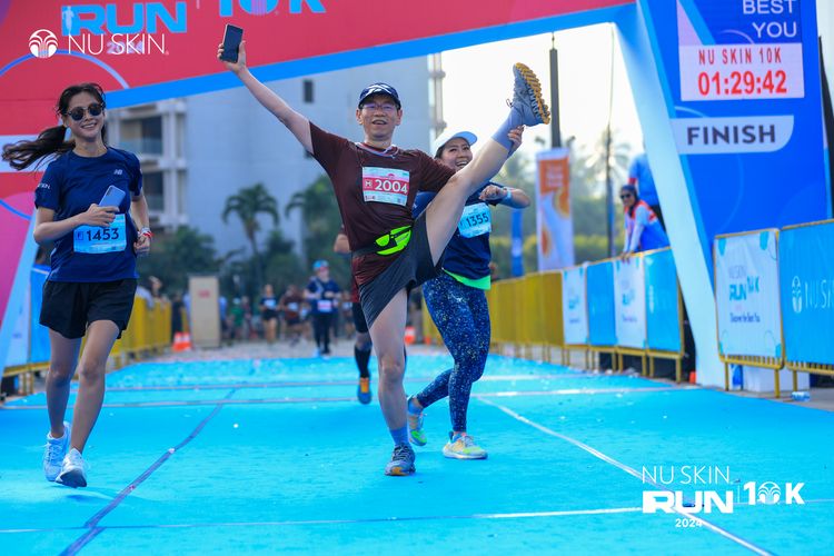 Race photo from Nu Skin Run 10K