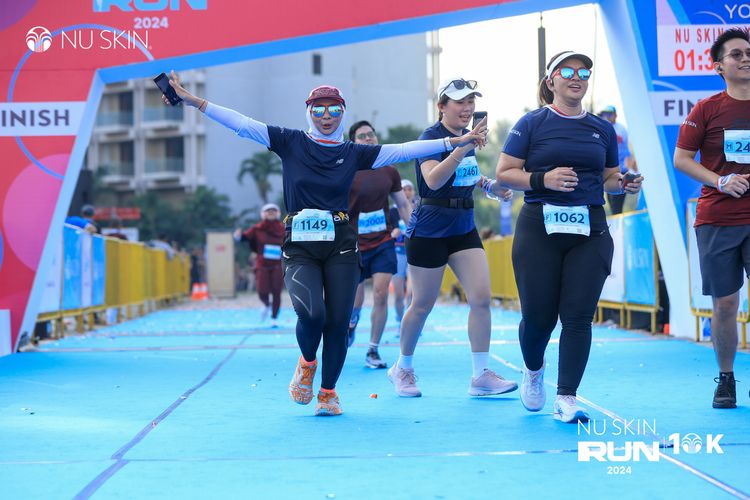 Race photo from Nu Skin Run 10K