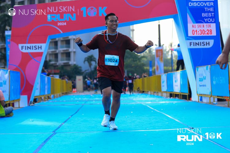 Race photo from Nu Skin Run 10K