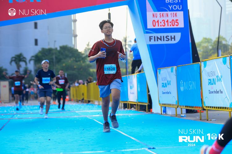 Race photo from Nu Skin Run 10K