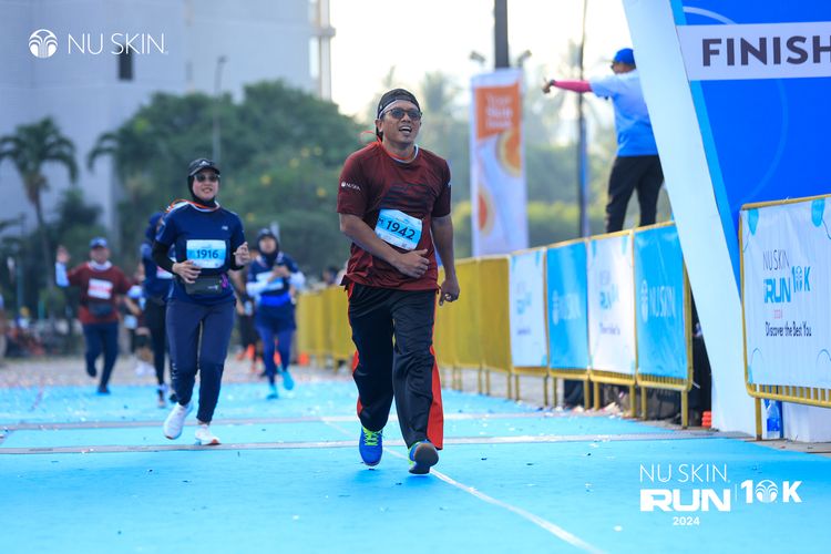 Race photo from Nu Skin Run 10K