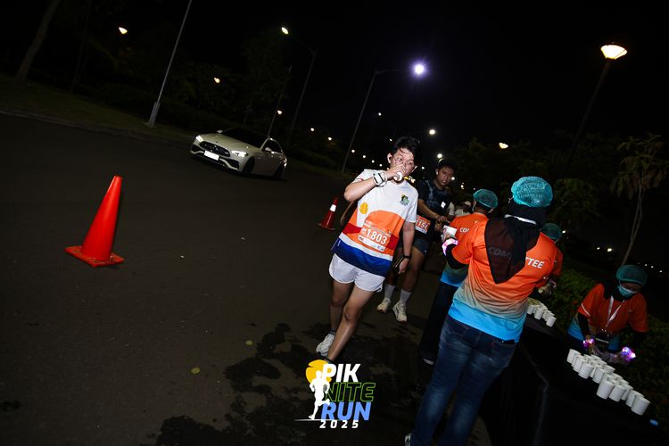 Race photo from PIK NITE RUN 2025
