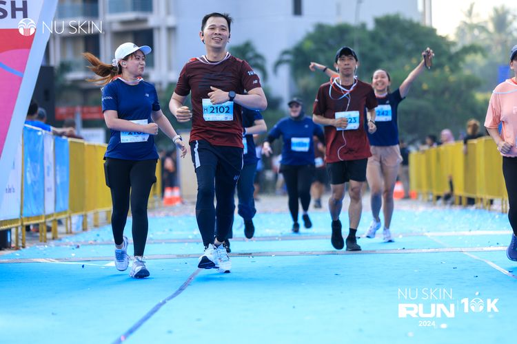 Race photo from Nu Skin Run 10K