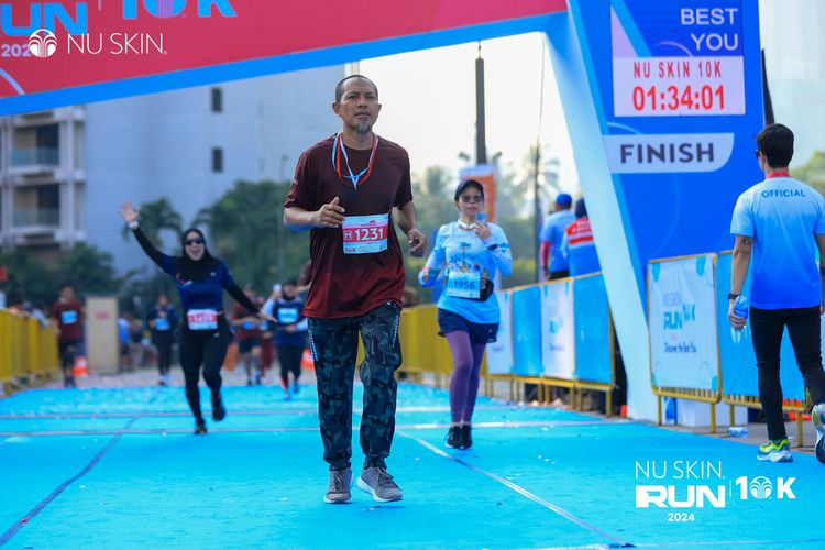 Race photo from Nu Skin Run 10K