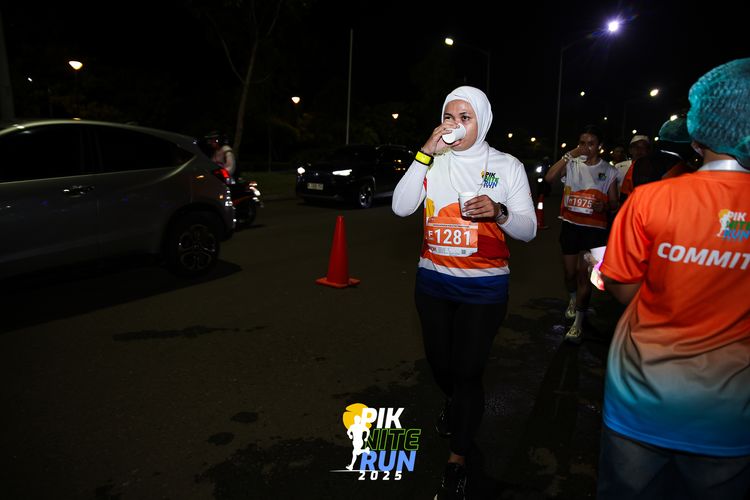 Race photo from PIK NITE RUN 2025