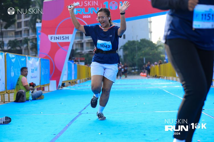 Race photo from Nu Skin Run 10K