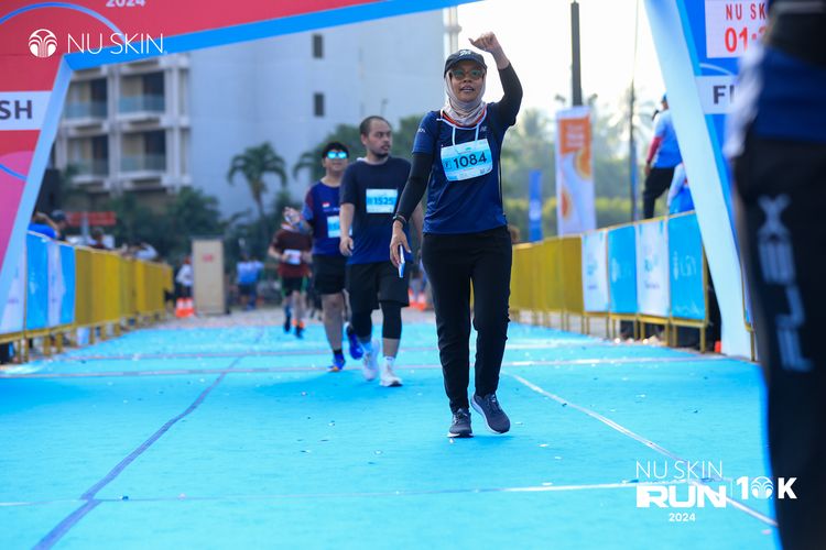 Race photo from Nu Skin Run 10K