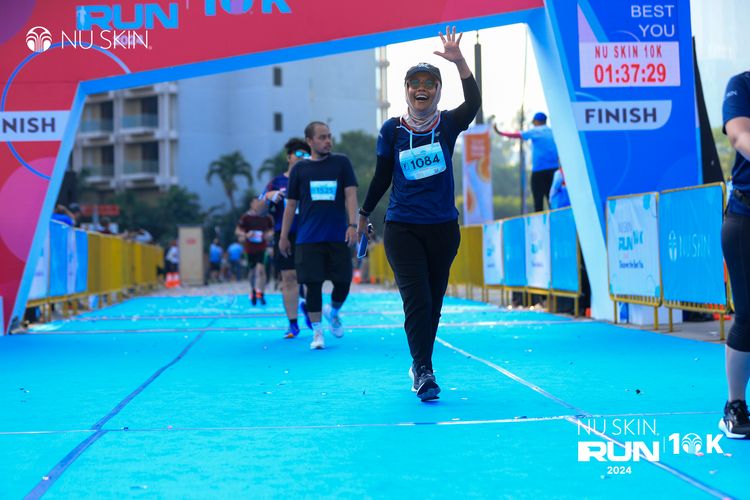 Race photo from Nu Skin Run 10K