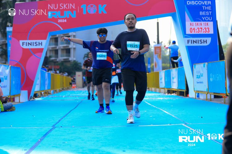 Race photo from Nu Skin Run 10K
