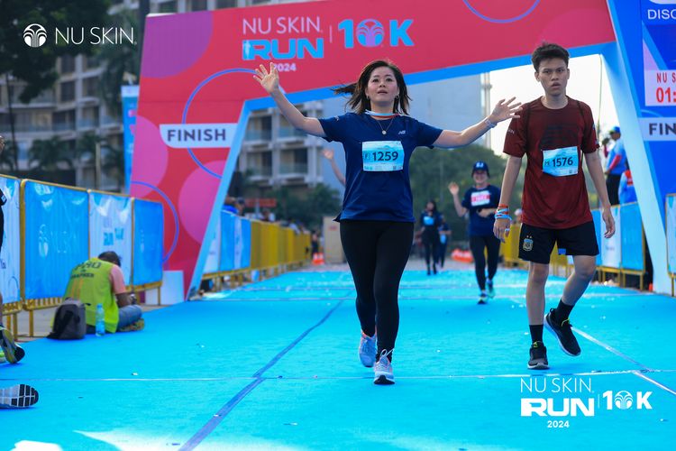 Race photo from Nu Skin Run 10K