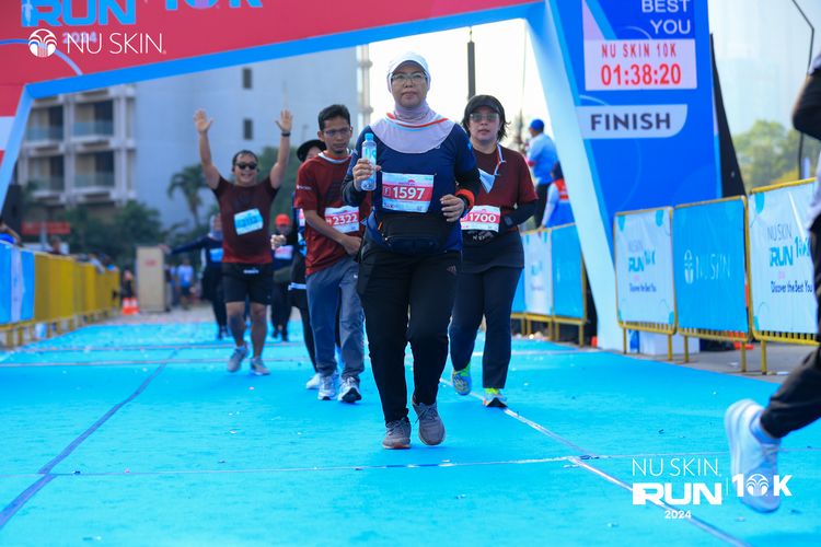 Race photo from Nu Skin Run 10K