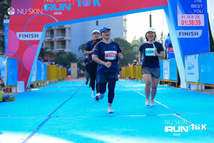 Race photo from Nu Skin Run 10K