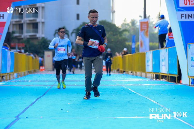 Race photo from Nu Skin Run 10K