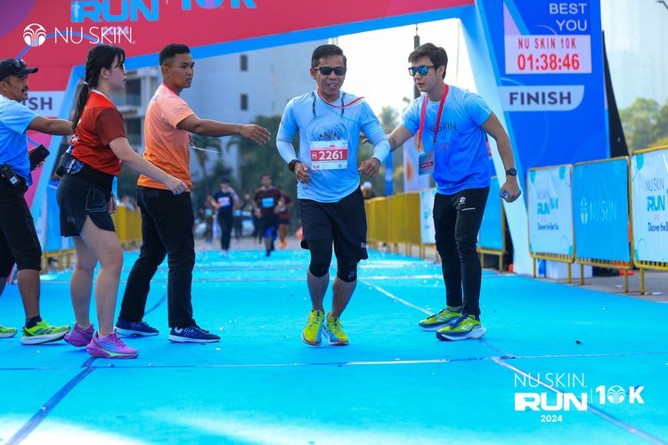 Race photo from Nu Skin Run 10K