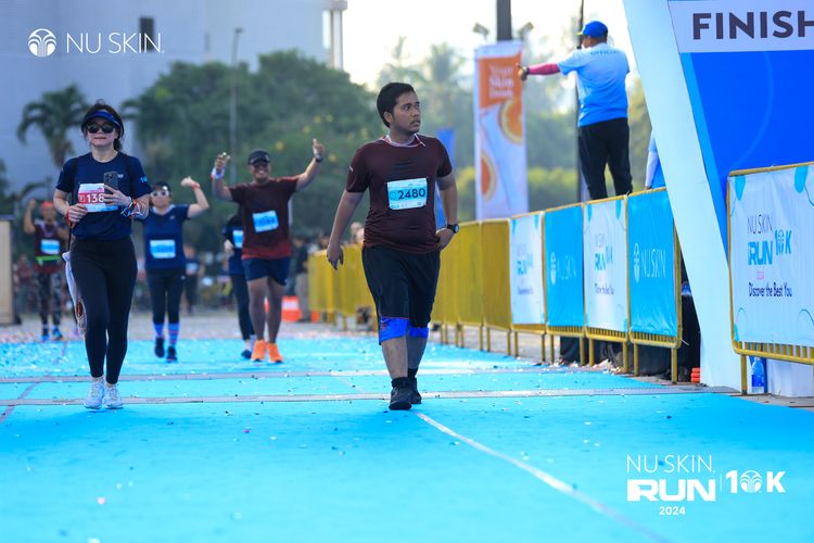 Race photo from Nu Skin Run 10K