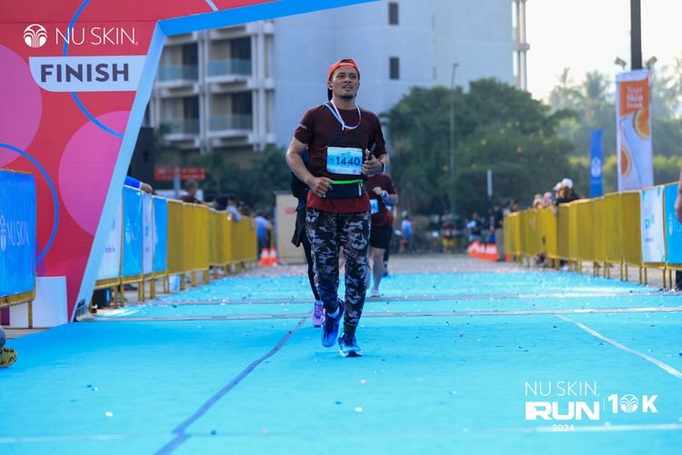 Race photo from Nu Skin Run 10K