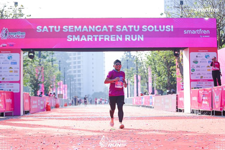 Race photo from Smartfren Run 2025 