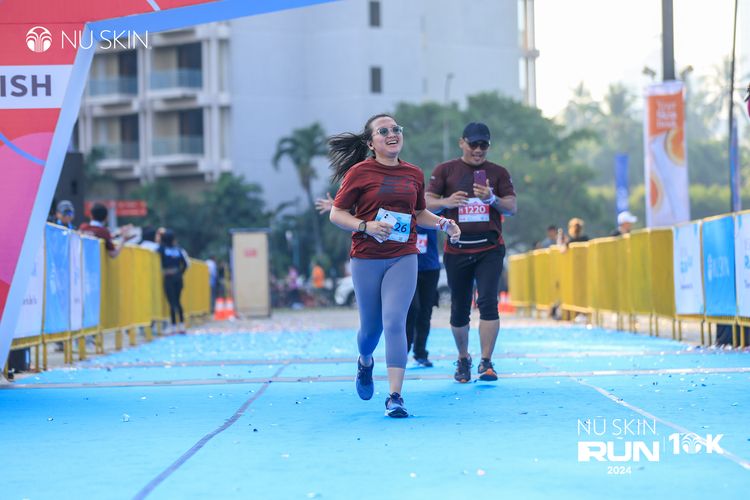 Race photo from Nu Skin Run 10K