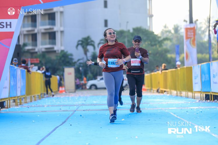 Race photo from Nu Skin Run 10K
