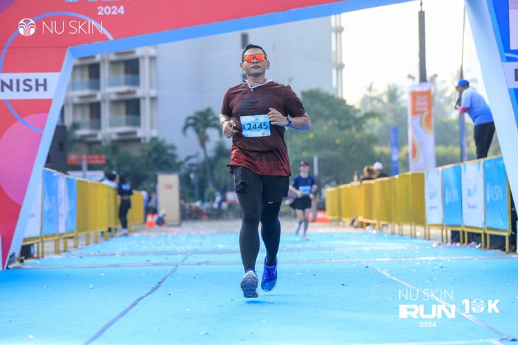 Race photo from Nu Skin Run 10K