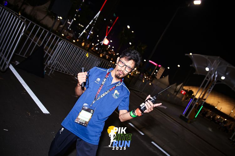 Race photo from PIK NITE RUN 2025