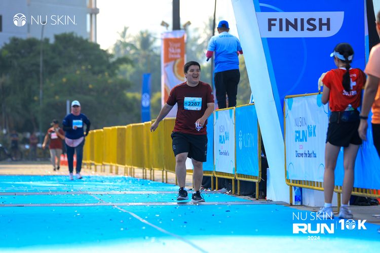 Race photo from Nu Skin Run 10K