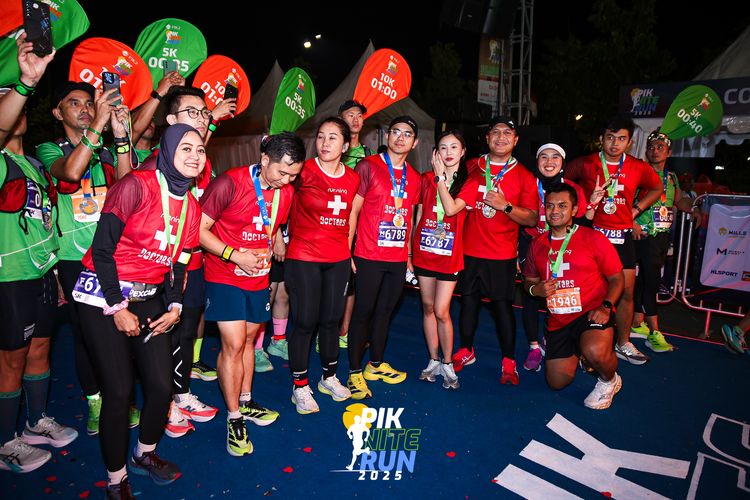 Race photo from PIK NITE RUN 2025