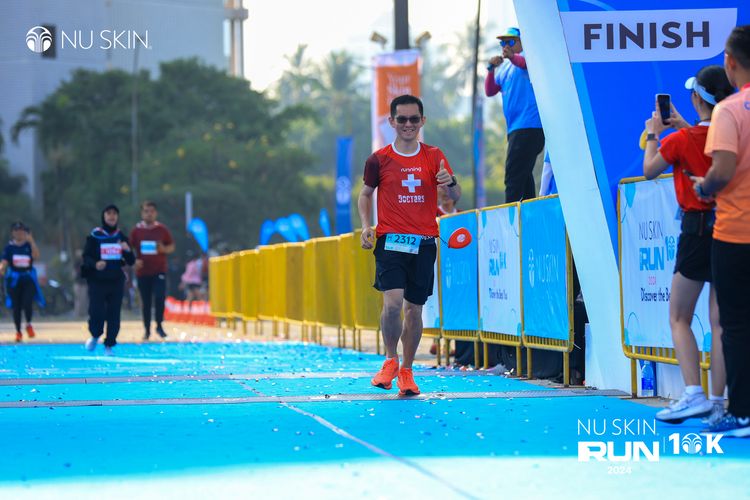 Race photo from Nu Skin Run 10K
