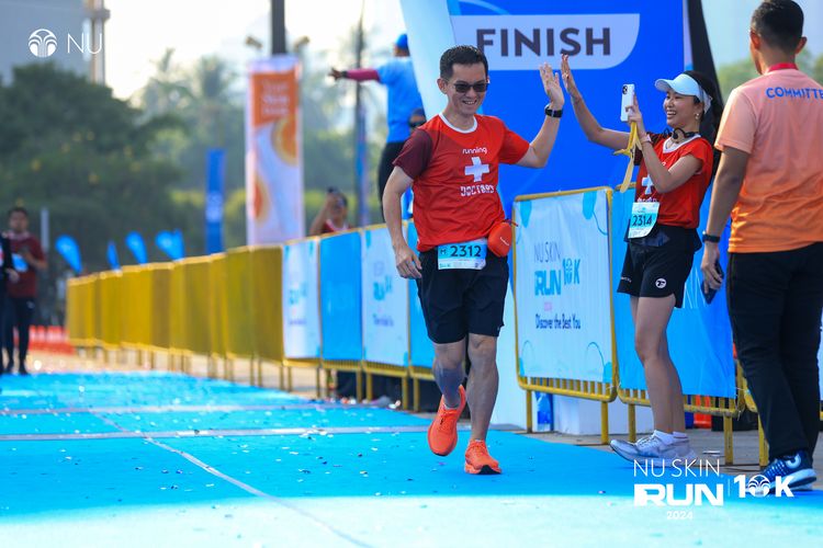 Race photo from Nu Skin Run 10K