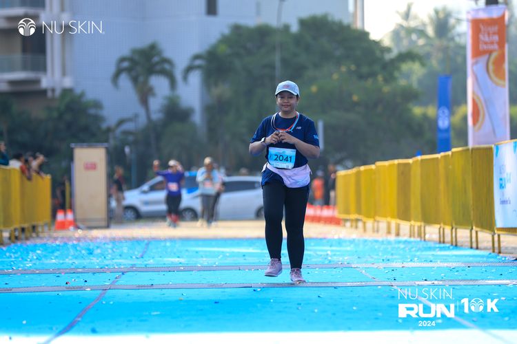 Race photo from Nu Skin Run 10K