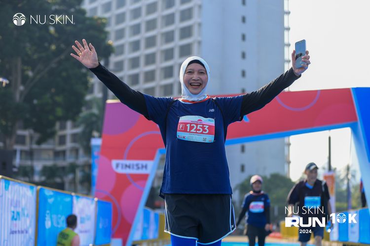 Race photo from Nu Skin Run 10K