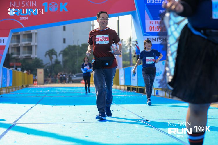 Race photo from Nu Skin Run 10K