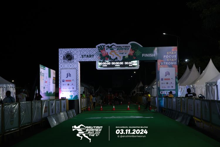Race photo from Arutmin Borneo Run 2024