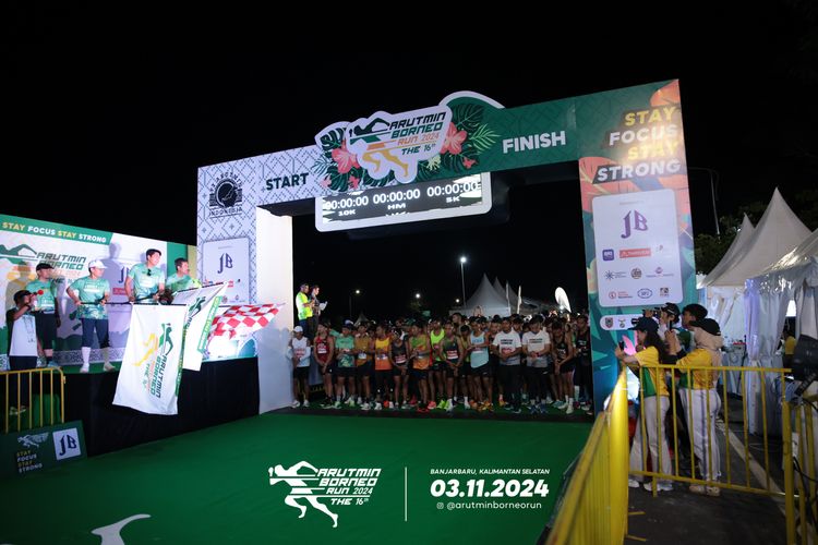 Race photo from Arutmin Borneo Run 2024