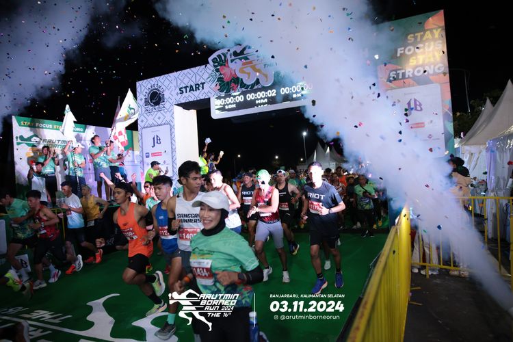 Race photo from Arutmin Borneo Run 2024